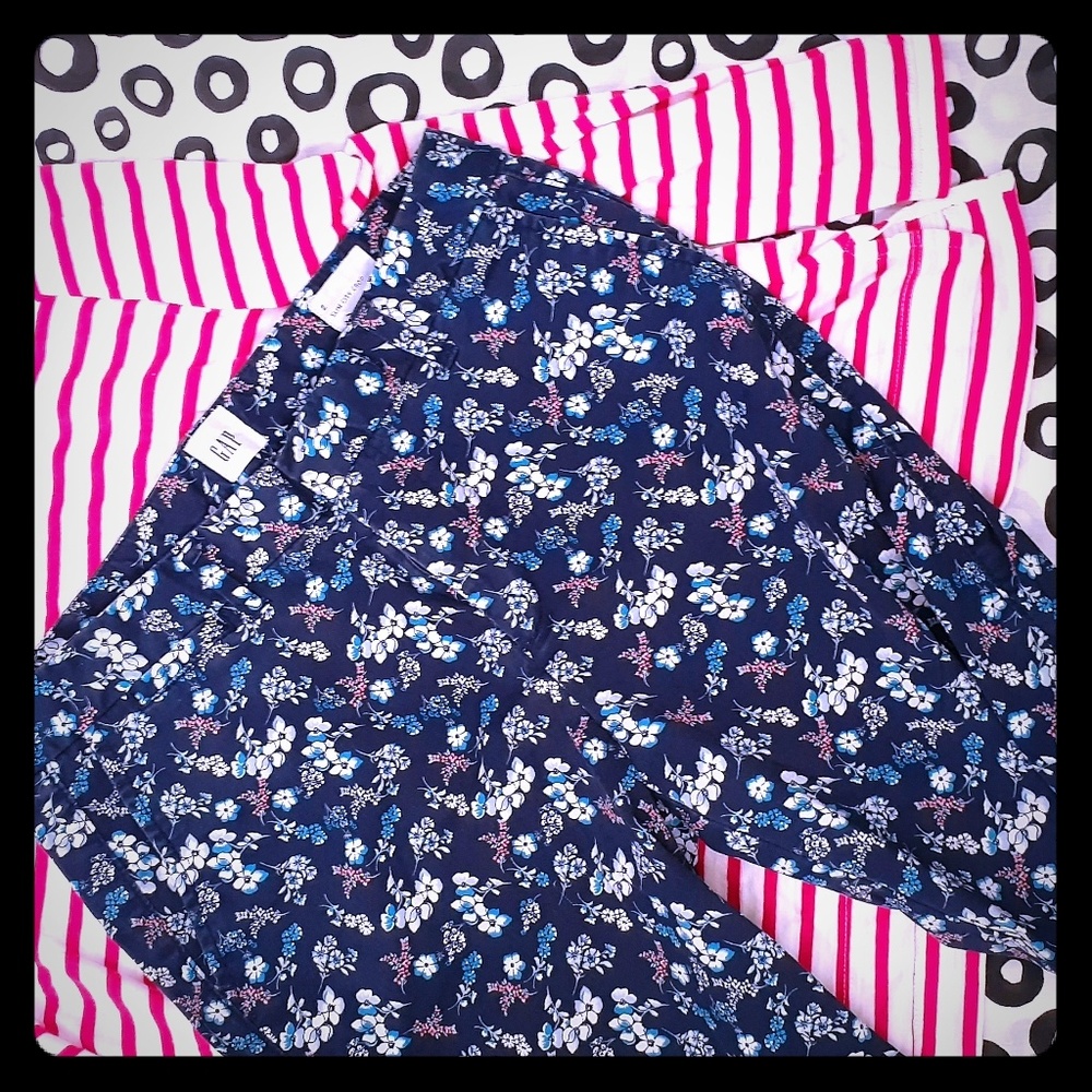 Gap CHINOS-Navy Floral
